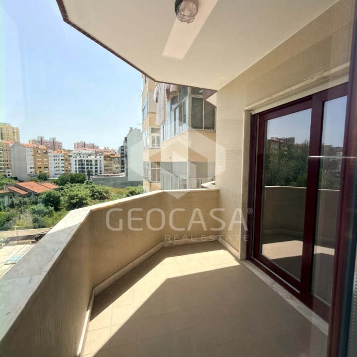 Apartamento T3 para Venda em São Domingos de Benfica Foto 30