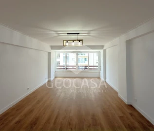 Apartamento T3 para Venda em São Domingos de Benfica