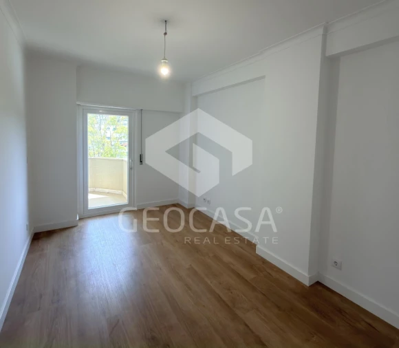 Apartamento T3 para Venda em São Domingos de Benfica Foto 23