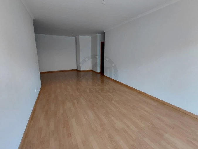 Apartamento T2 para Venda em Caniço Foto 7