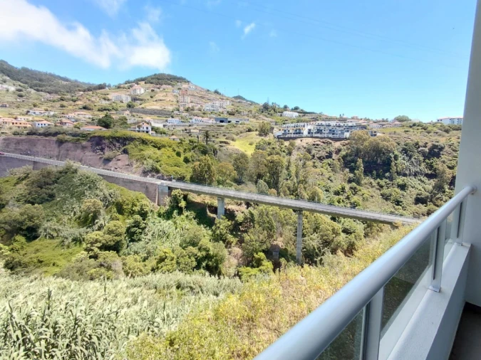 Apartamento T2 para Venda em Caniço Foto 8