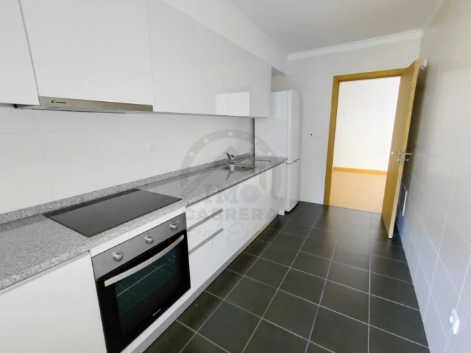 Apartamento T2 para Venda em Caniço Foto 11