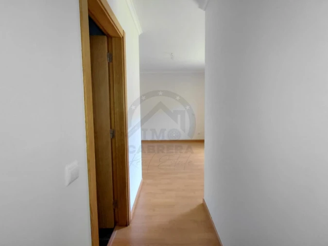 Apartamento T2 para Venda em Caniço Foto 13