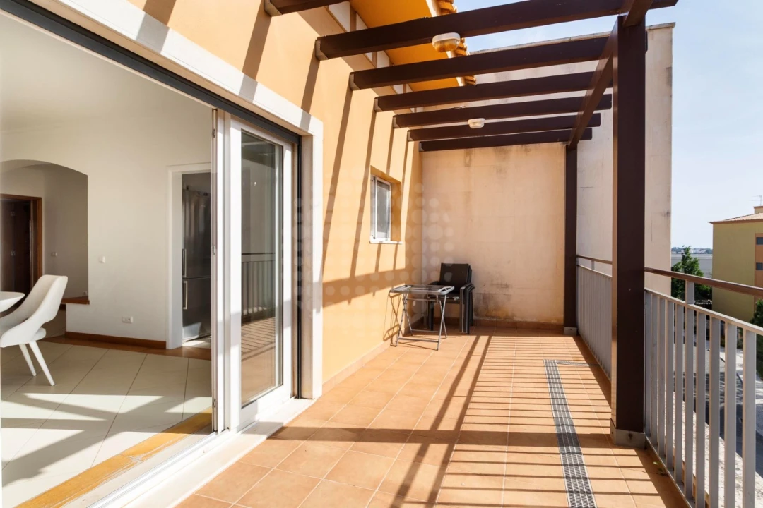 Apartamento T2 para Venda em Quarteira Foto 2