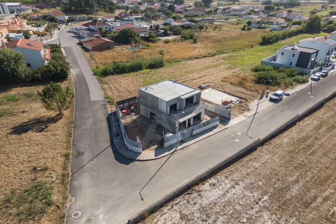 Moradia T3 para Venda em Tornada e Salir do Porto Foto 3
