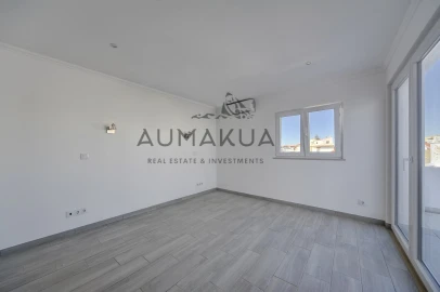 Apartamento T1 para Venda em Loule (São Sebastião)