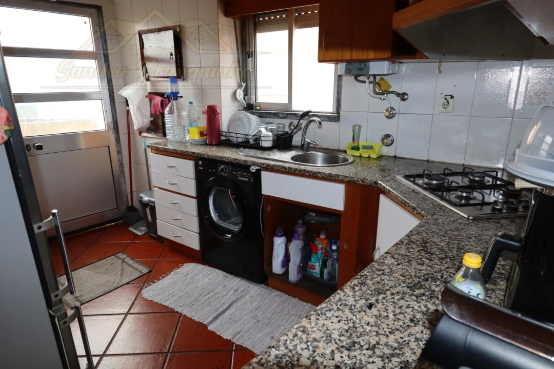 Apartamento T2 para Venda em Santa Maria, São Pedro e Matacães Foto 25