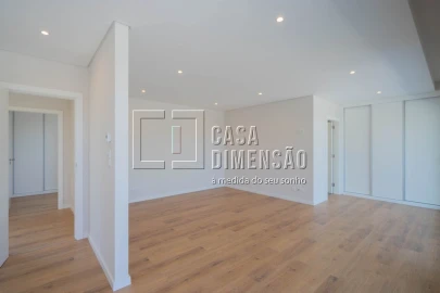 Moradia T3 para Venda em Barcarena