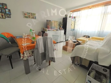 Apartamento T2 para Venda em Carcavelos e Parede