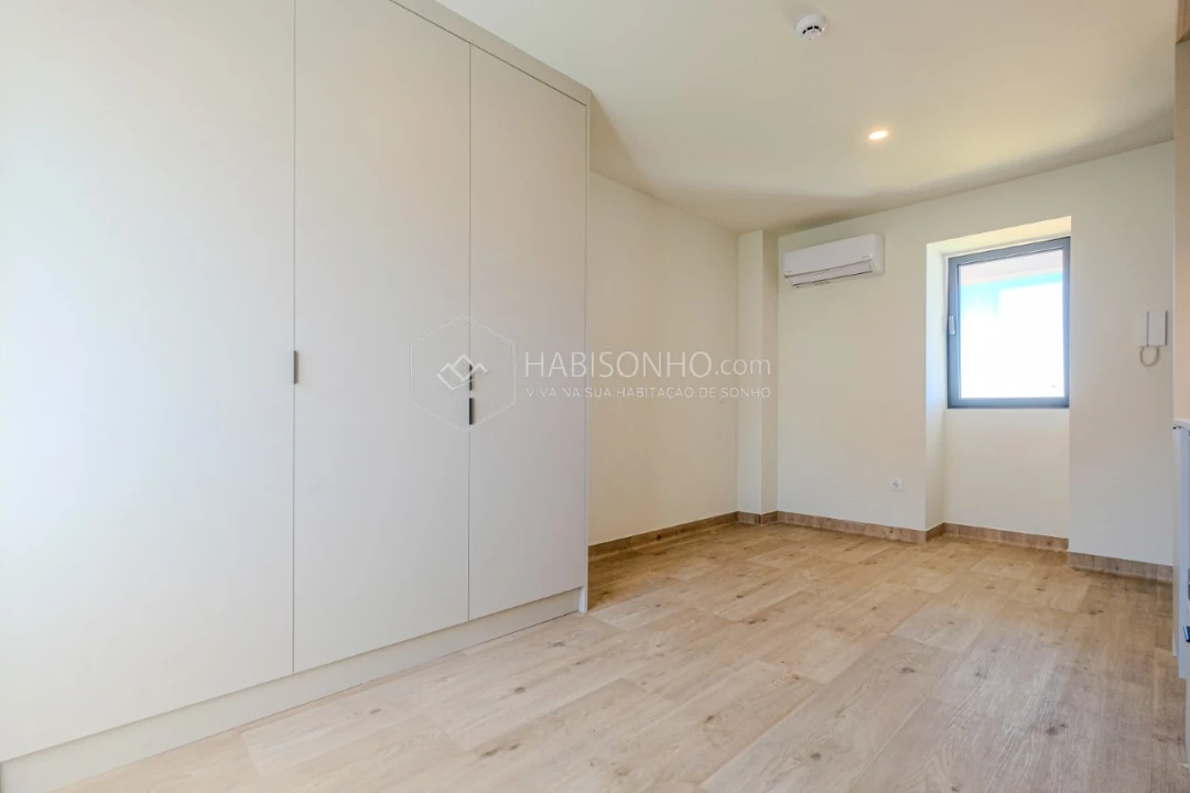 Apartamento para Venda em São Mamede de Infesta e Senhora da Hora Foto 5