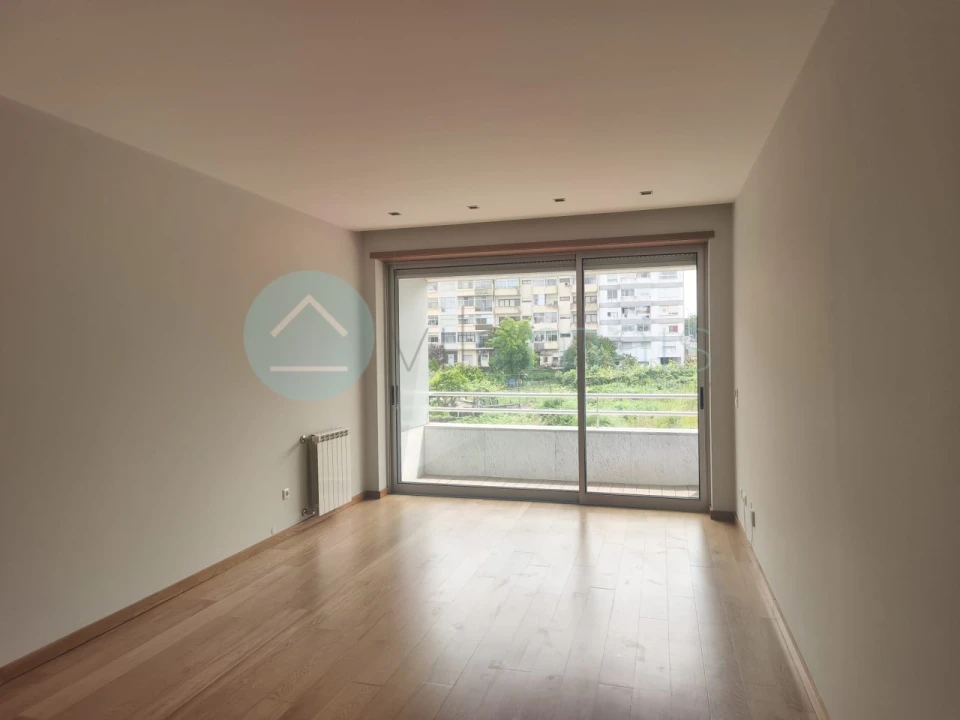 Apartamento T1 para Venda em Paranhos Foto 13
