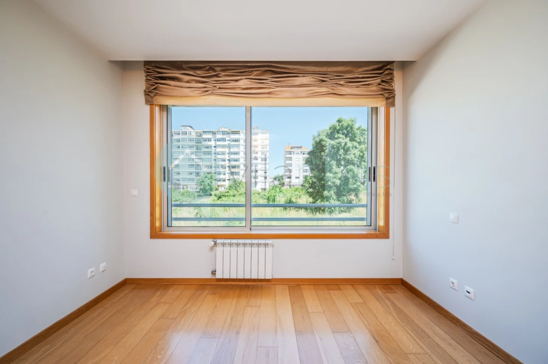 Apartamento T1 para Venda em Paranhos Foto 1