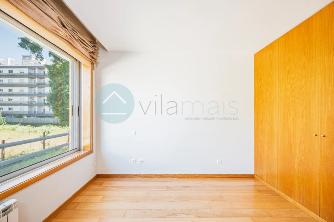 Apartamento T1 para Venda em Paranhos Foto 3