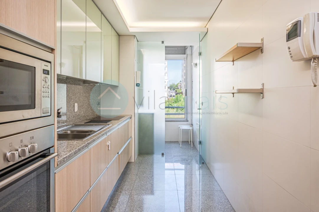 Apartamento T1 para Venda em Paranhos Foto 12
