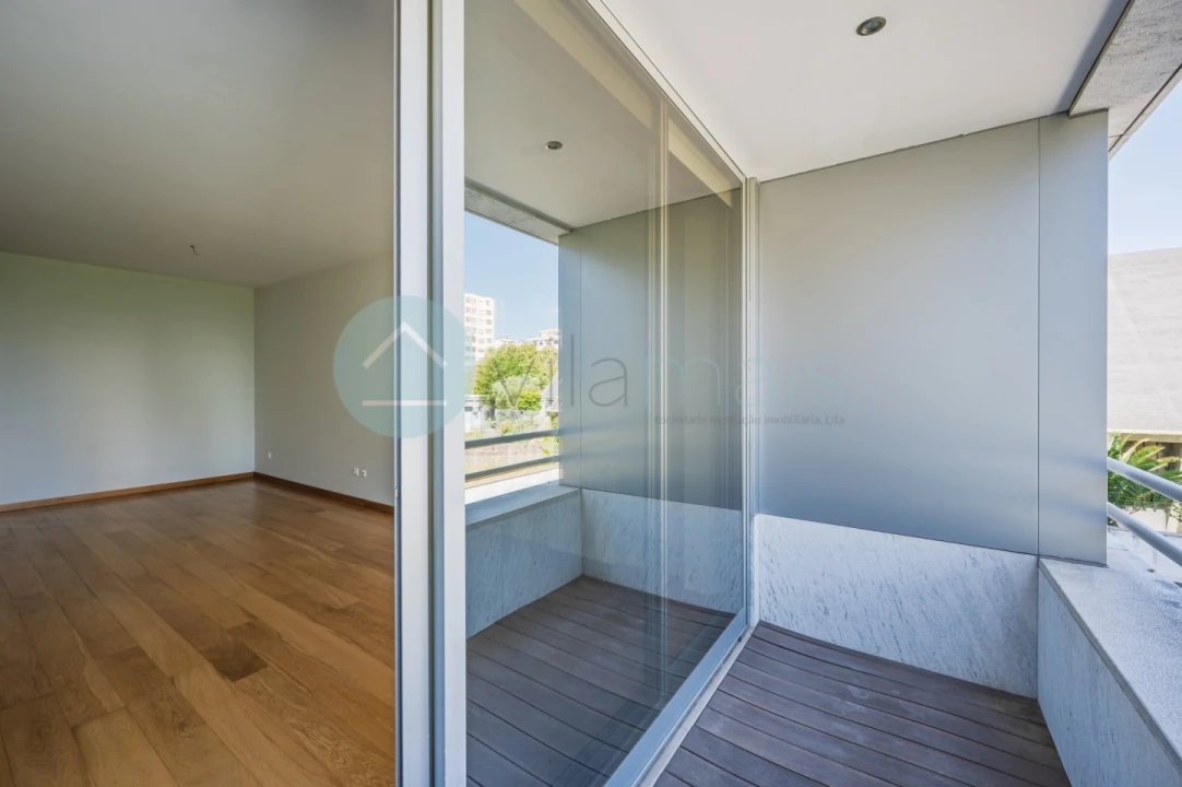 Apartamento T1 para Venda em Paranhos Foto 19