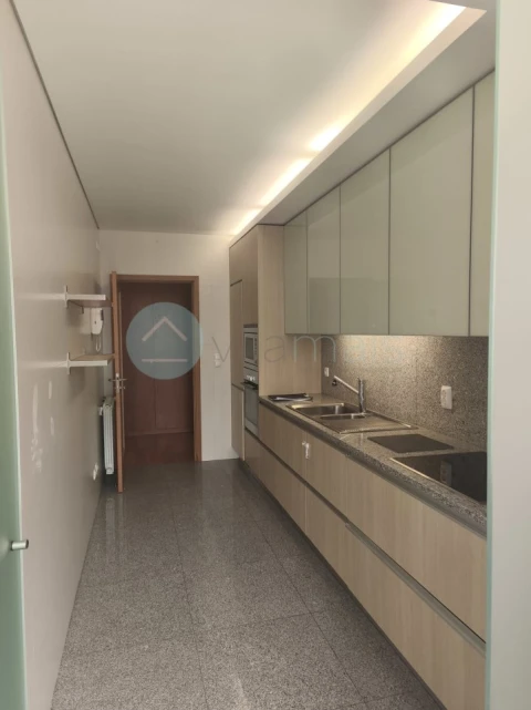 Apartamento T1 para Venda em Paranhos