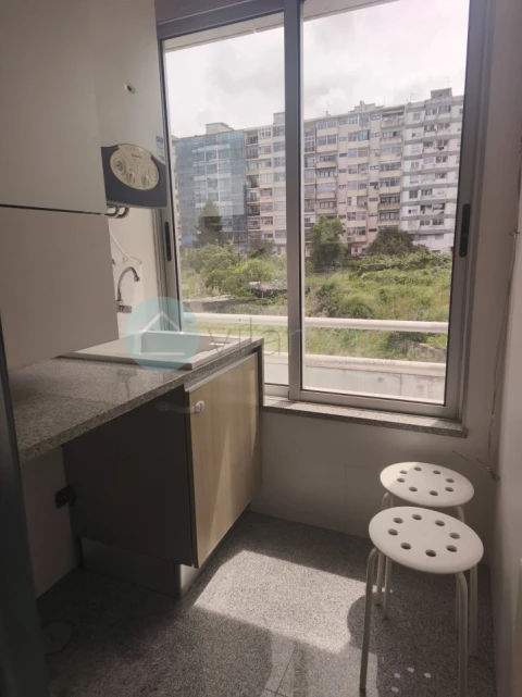 Apartamento T1 para Venda em Paranhos