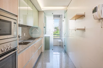 Apartamento T1 para Venda em Paranhos