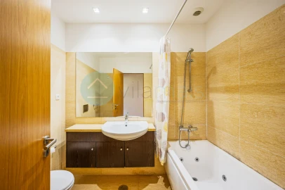 Apartamento T1 para Venda em Paranhos