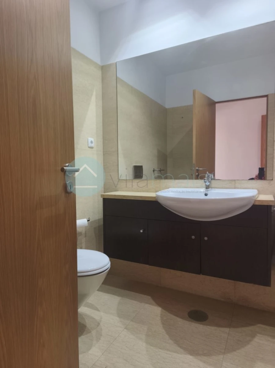 Apartamento T1 para Venda em Paranhos Foto 6