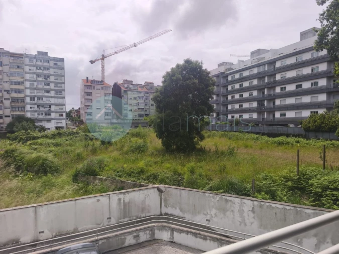 Apartamento T1 para Venda em Paranhos Foto 16