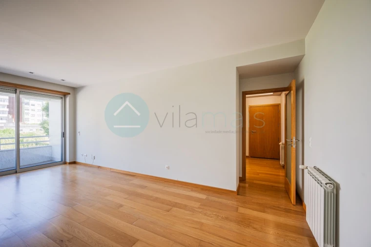 Apartamento T1 para Venda em Paranhos Foto 16