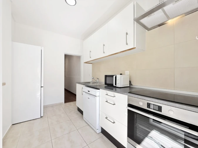 Apartamento T1 para Venda em Camarate, Unhos e Apelação Foto 7