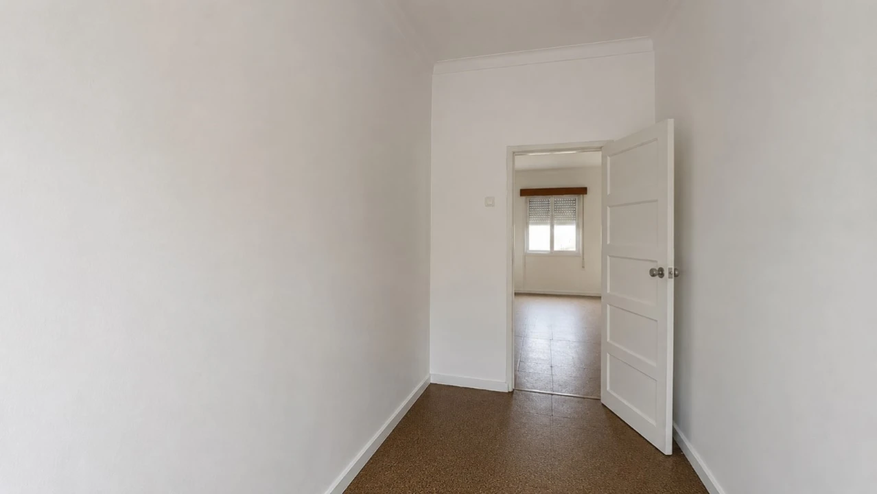 Apartamento T4 para Venda em Alvalade Foto 8