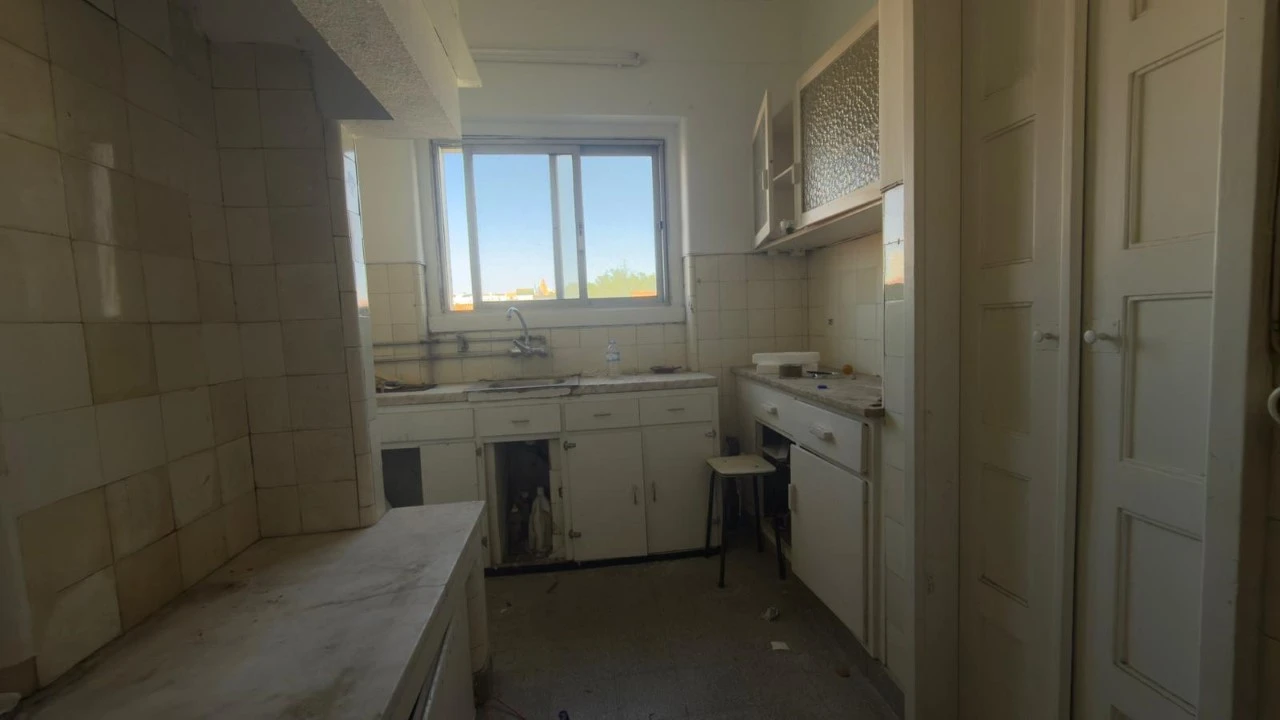 Apartamento T4 para Venda em Alvalade Foto 13