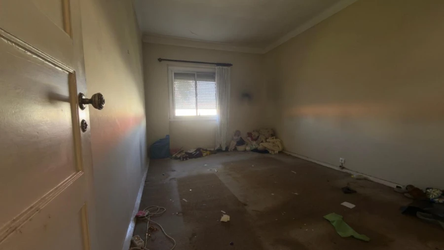 Apartamento T4 para Venda em Alvalade Foto 9