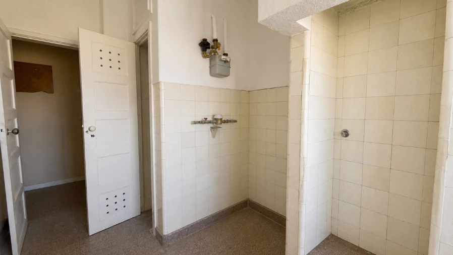 Apartamento T4 para Venda em Alvalade Foto 4
