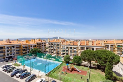 Apartamento T4 para Venda em São Domingos de Rana