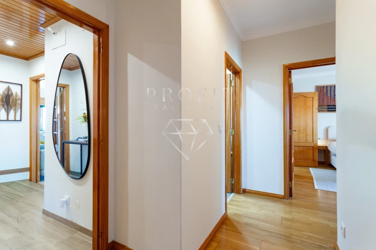 Apartamento T4 para Venda em São Domingos de Rana Foto 10