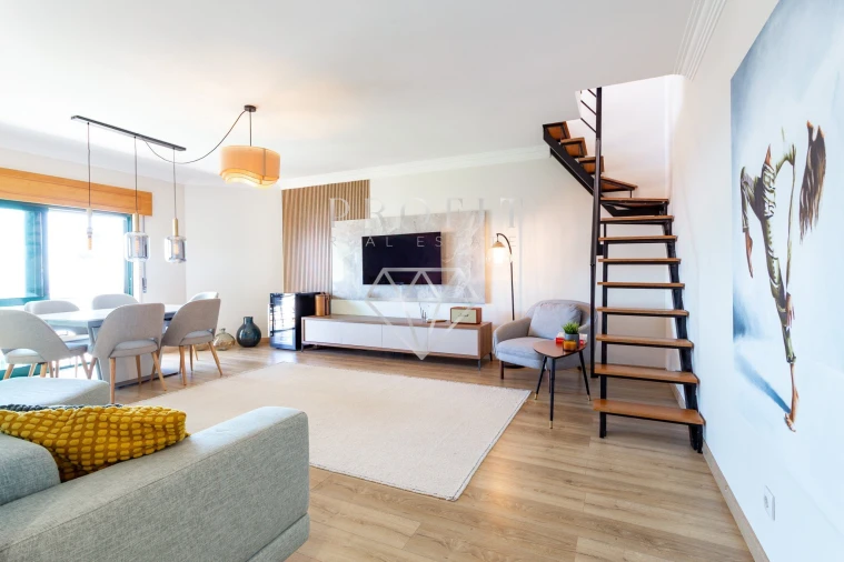 Apartamento T4 para Venda em São Domingos de Rana
