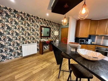 Apartamento T1 para Venda em Parceiros e Azoia