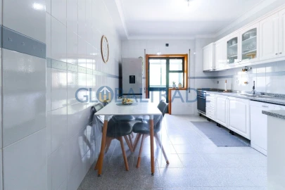 Apartamento T2 para Venda em Gondomar (São Cosme), Valbom e Jovim