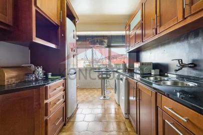 Apartamento T2 para Venda em Odivelas