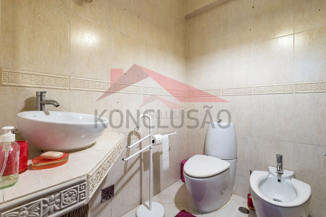 Apartamento T2 para Venda em Odivelas Foto 20