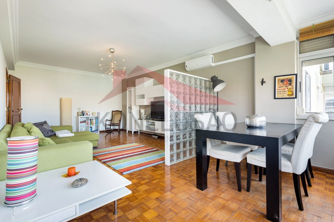 Apartamento T2 para Venda em Odivelas Foto 6