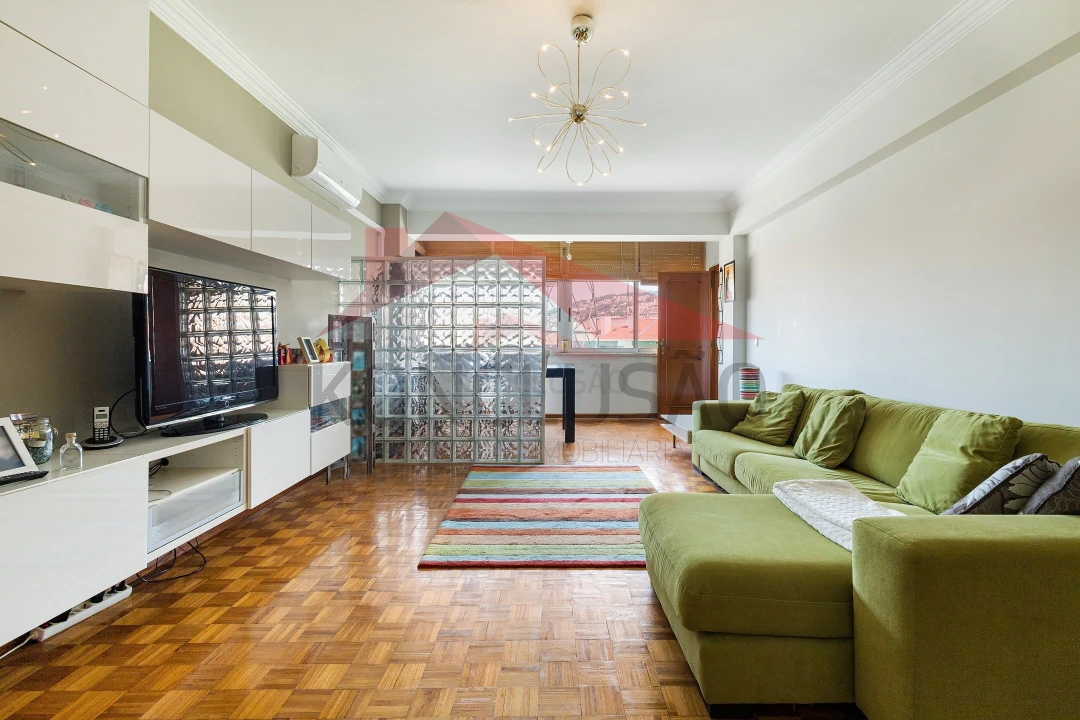 Apartamento T2 para Venda em Odivelas Foto 1