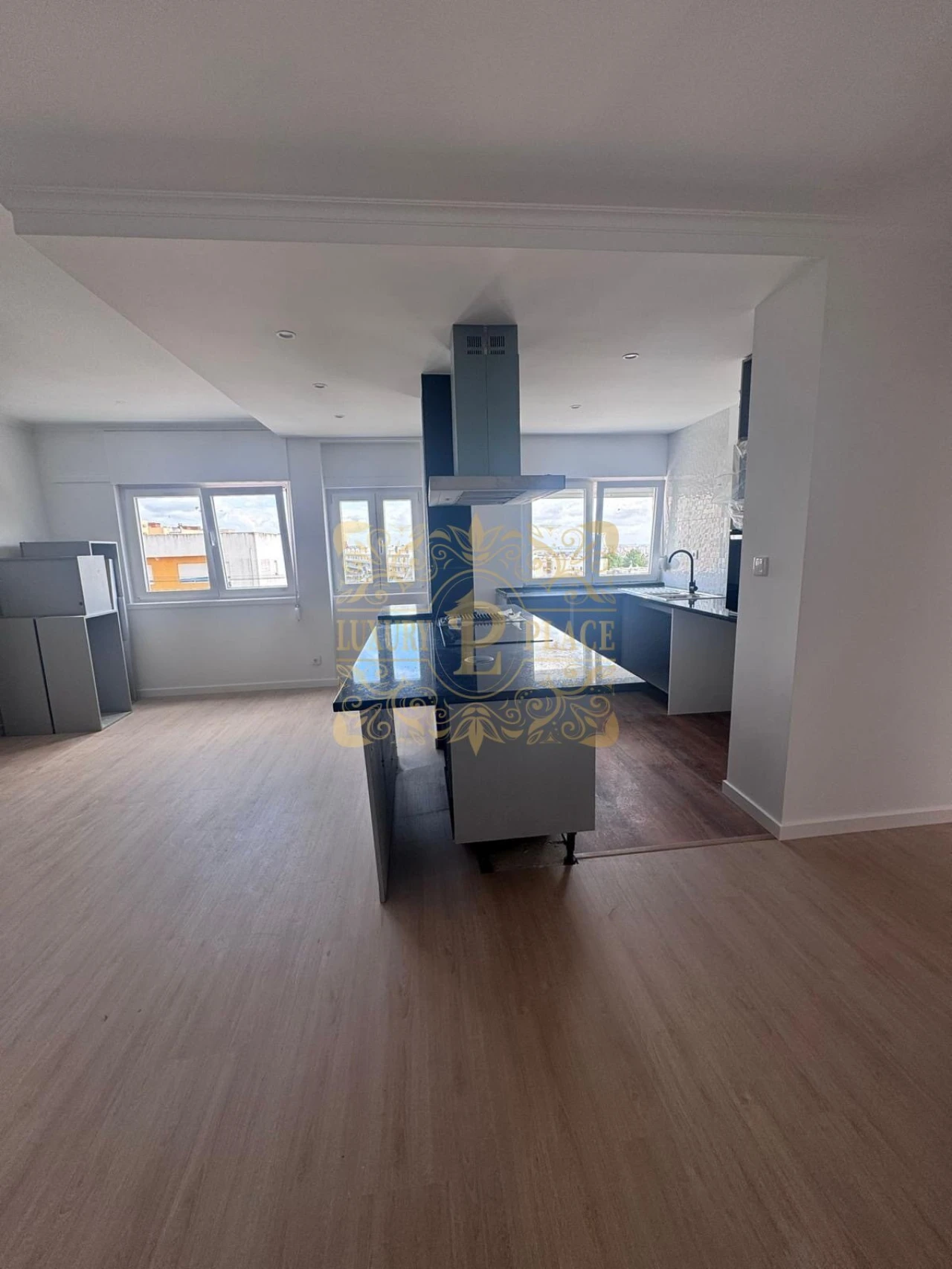 Apartamento T3 para Venda em Caparica e Trafaria Foto 4