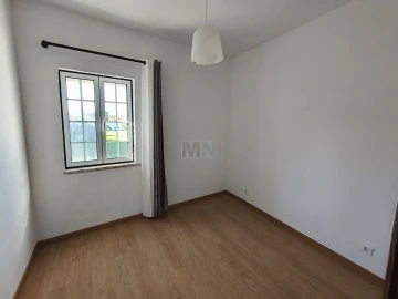 Moradia T2 para Venda em Santa Clara e Castelo Viegas