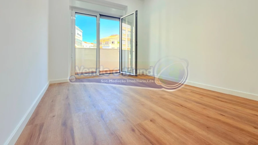 Apartamento T2 para Venda em Alverca do Ribatejo e Sobralinho Foto 6