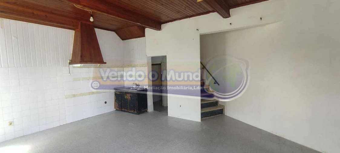 Moradia T2 para Venda em Mora Foto 5