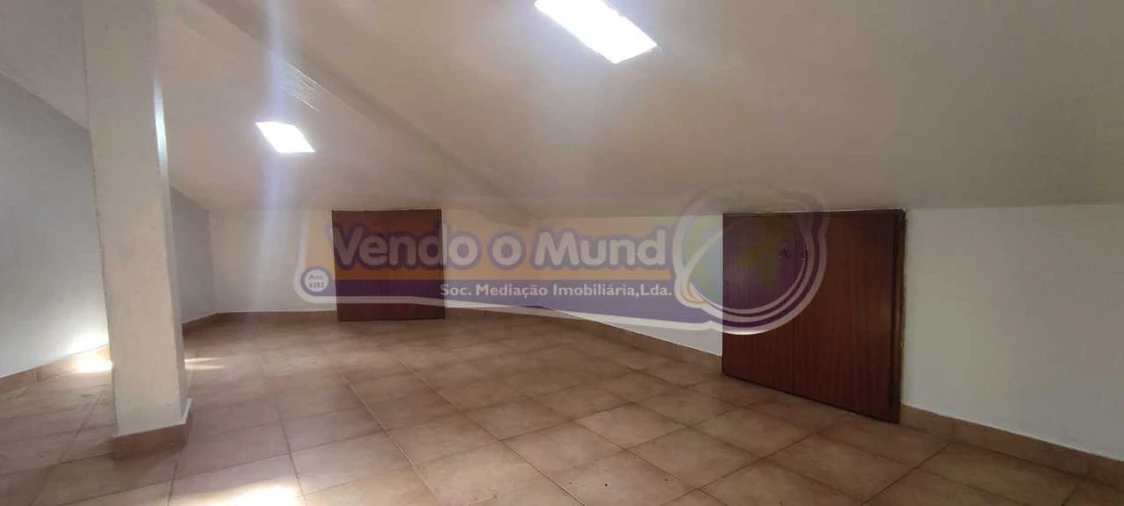 Moradia T2 para Venda em Mora Foto 14