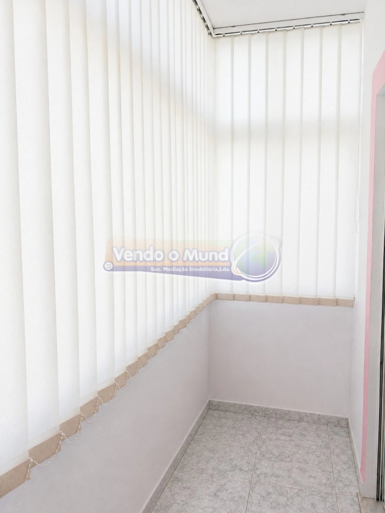 Apartamento T2 para Venda em Alvor Foto 17