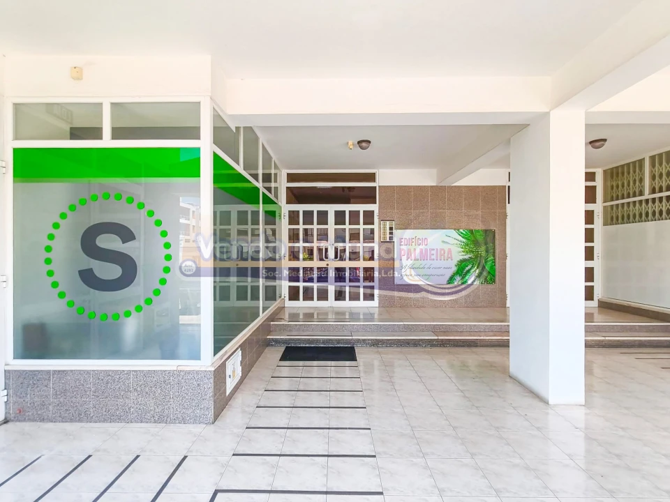 Apartamento T2 para Venda em Alvor Foto 3