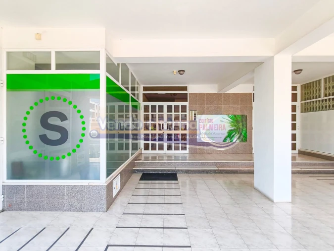 Apartamento T2 para Venda em Alvor Foto 3