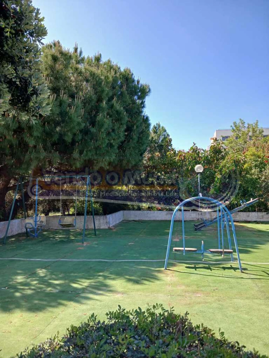 Apartamento T2 para Venda em Alvor Foto 12