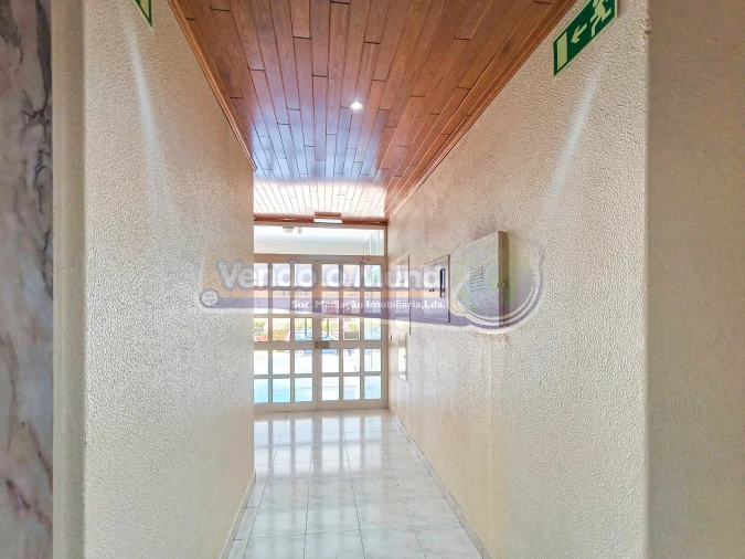 Apartamento T2 para Venda em Alvor Foto 19
